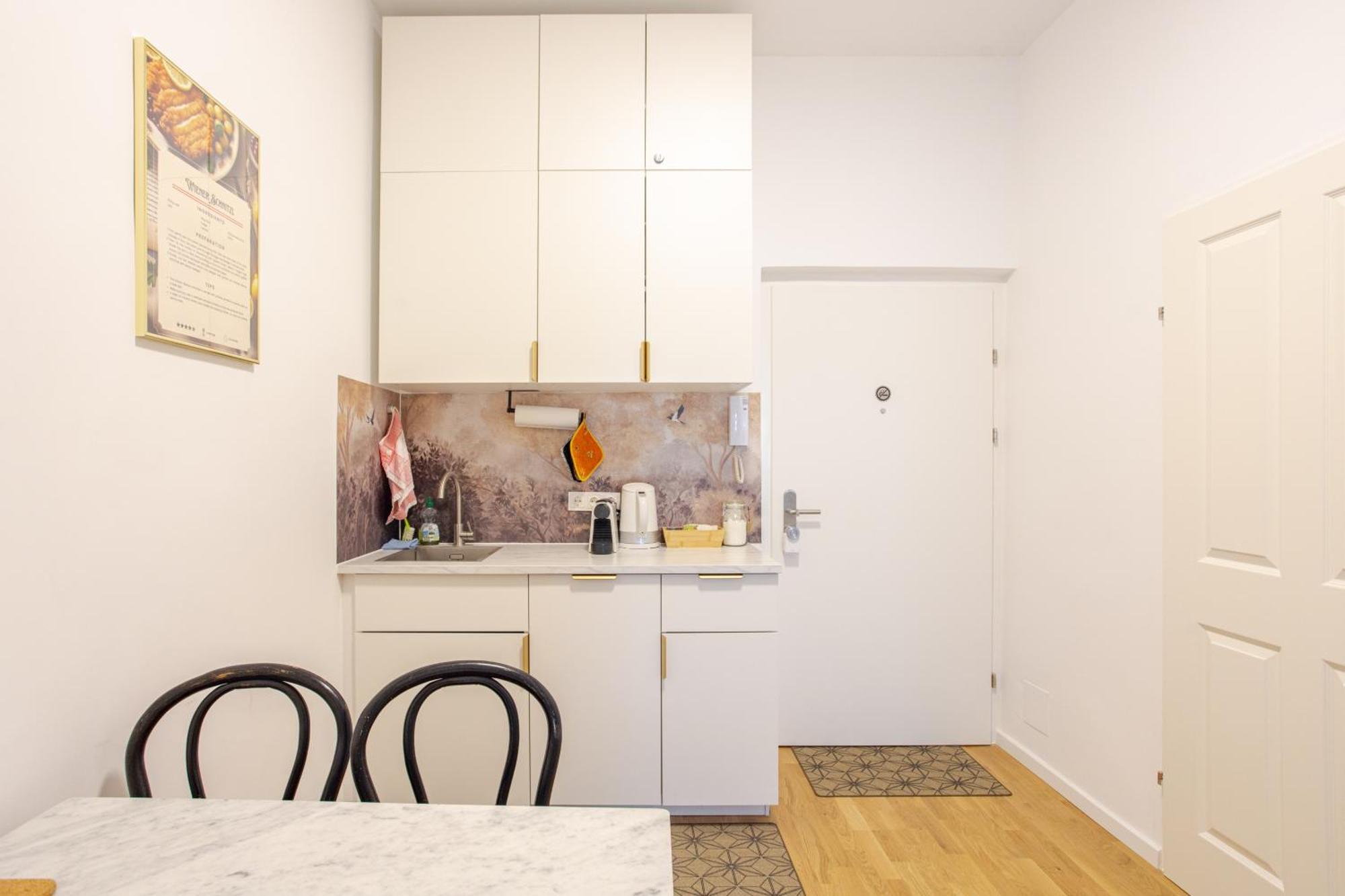 Gemuetliche Wohnung Nur 15 Minuten Ins Stadtzentrum Wina Bagian luar foto